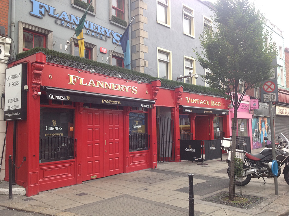 Flannerys Pubfront, Dublin